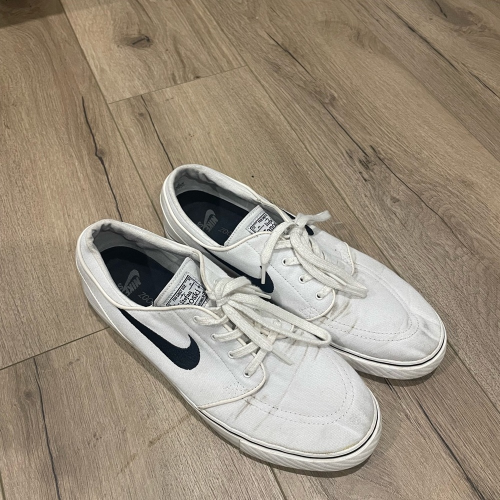 MENS NIKE SHOES